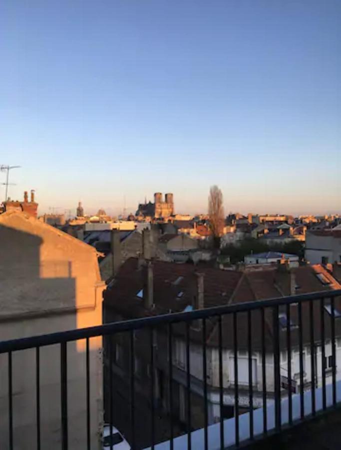 Suite Magdelaine - Vue Cathedrale Reims Luaran gambar